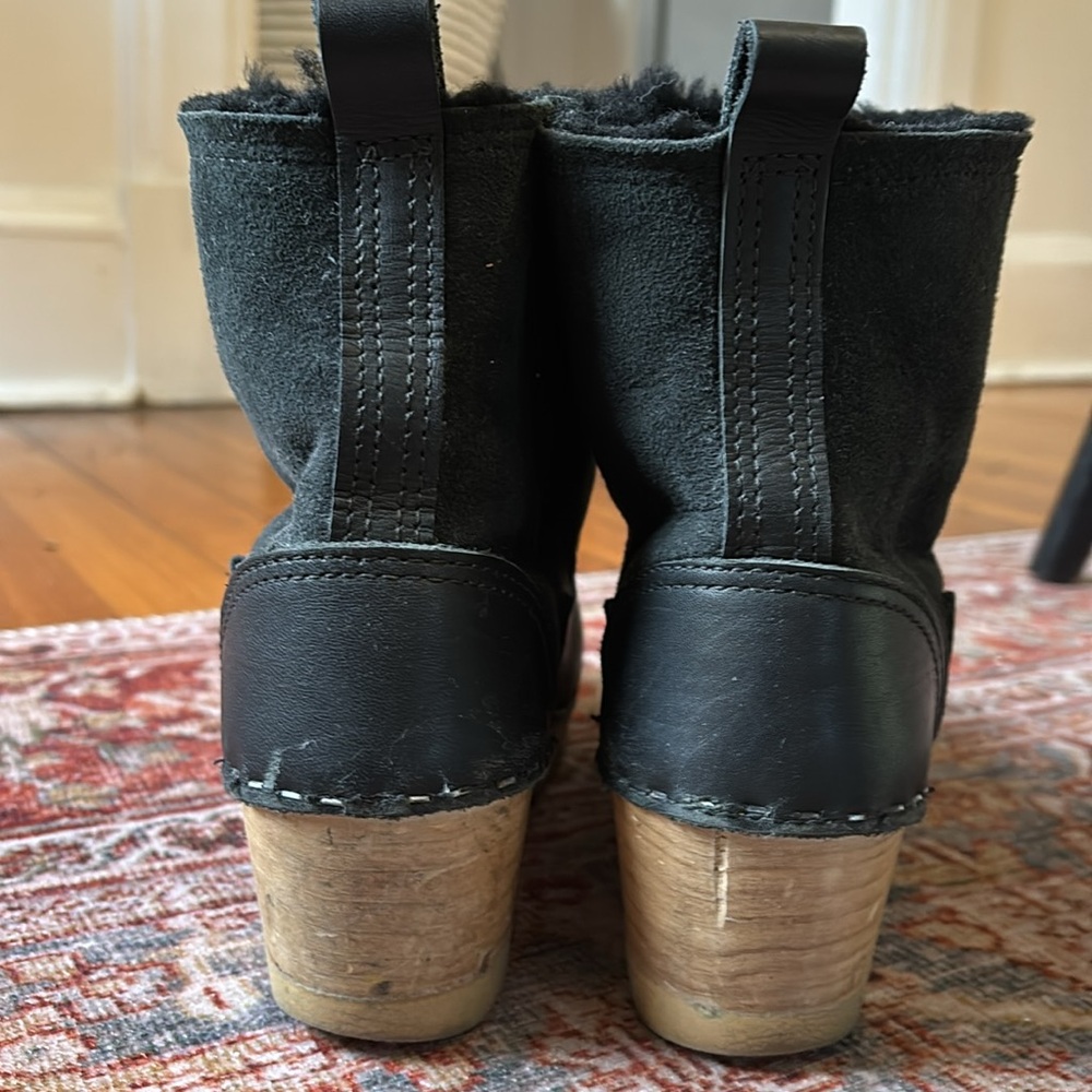 Size 40 No 6 Pull On Shearling Clog Boot In Mid H… - image 2